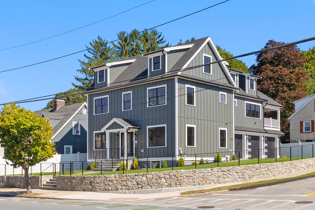 House in Medford, Massachusetts, United States 3 - 18931788