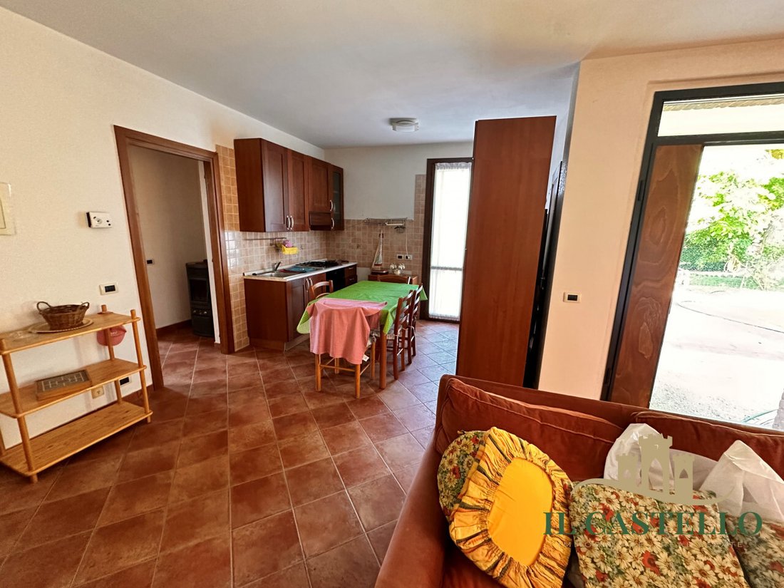 House in Castiglione del Lago, Umbria, Italy 5 - 13419474