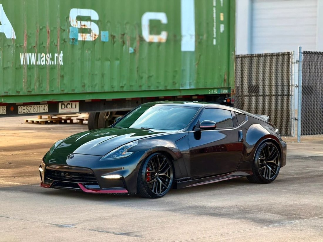 Coupe in Houston, TX, United States 4 - 18932359