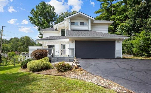 House in Rochester, Michigan, United States 1