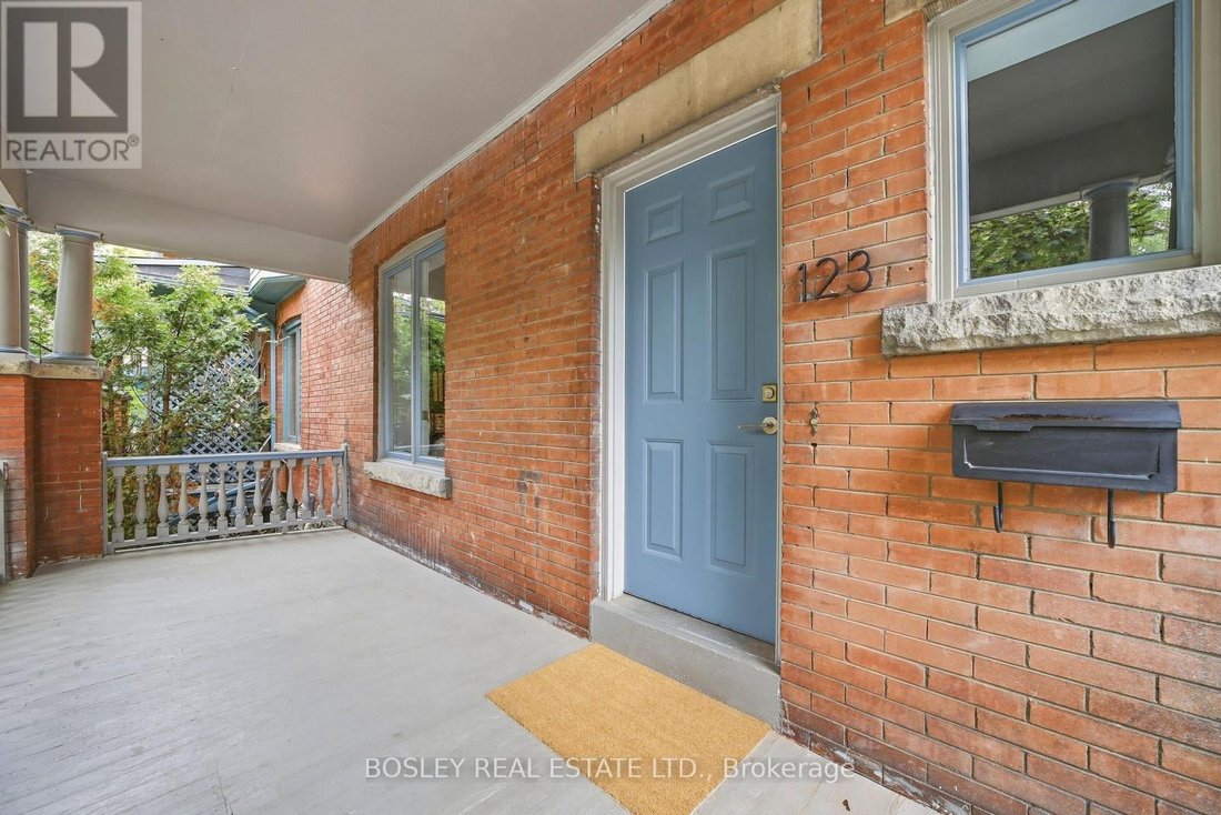 House in Toronto, Ontario, Canada 4 - 18936247