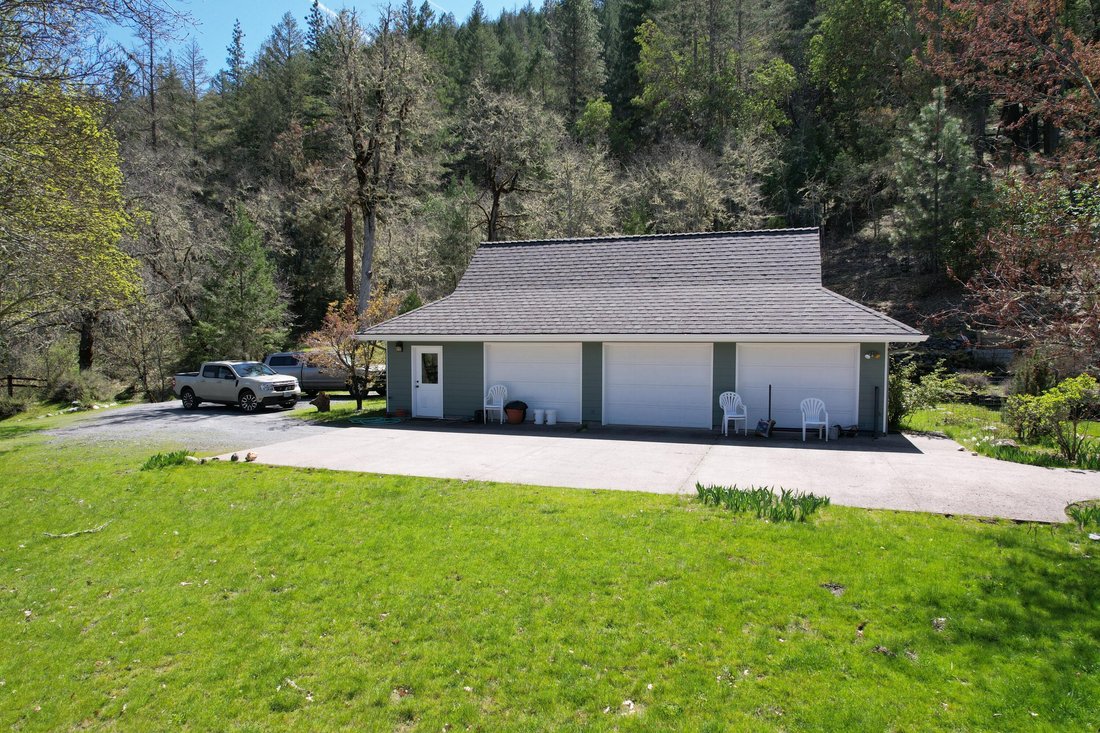 House in Applegate, Oregon, United States 3 - 18933550