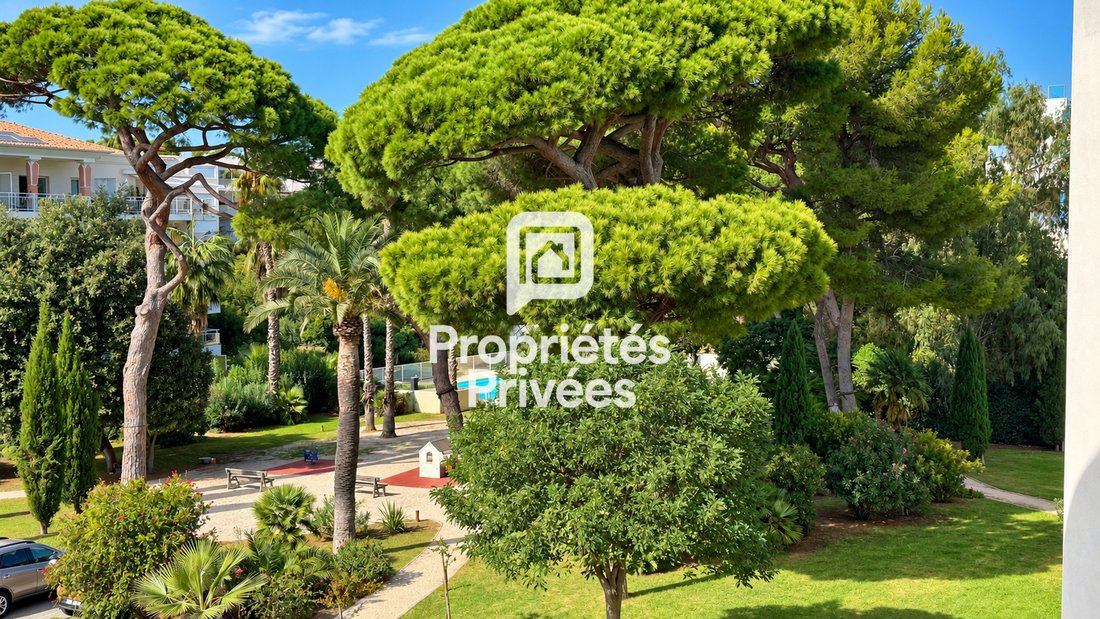 Apartment in Hyeres, Provence-Alpes-Côte d'Azur, France 4 - 18932671