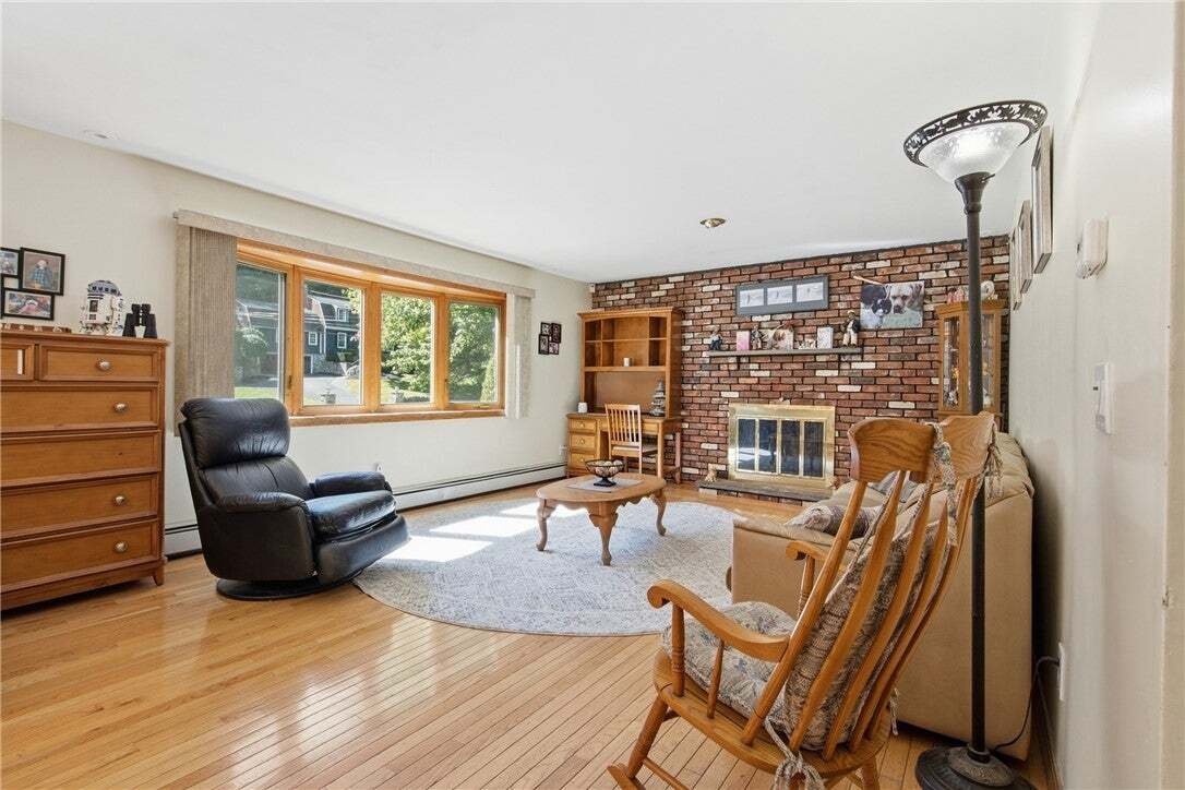 House in Johnston, Rhode Island, United States 5 - 18933815