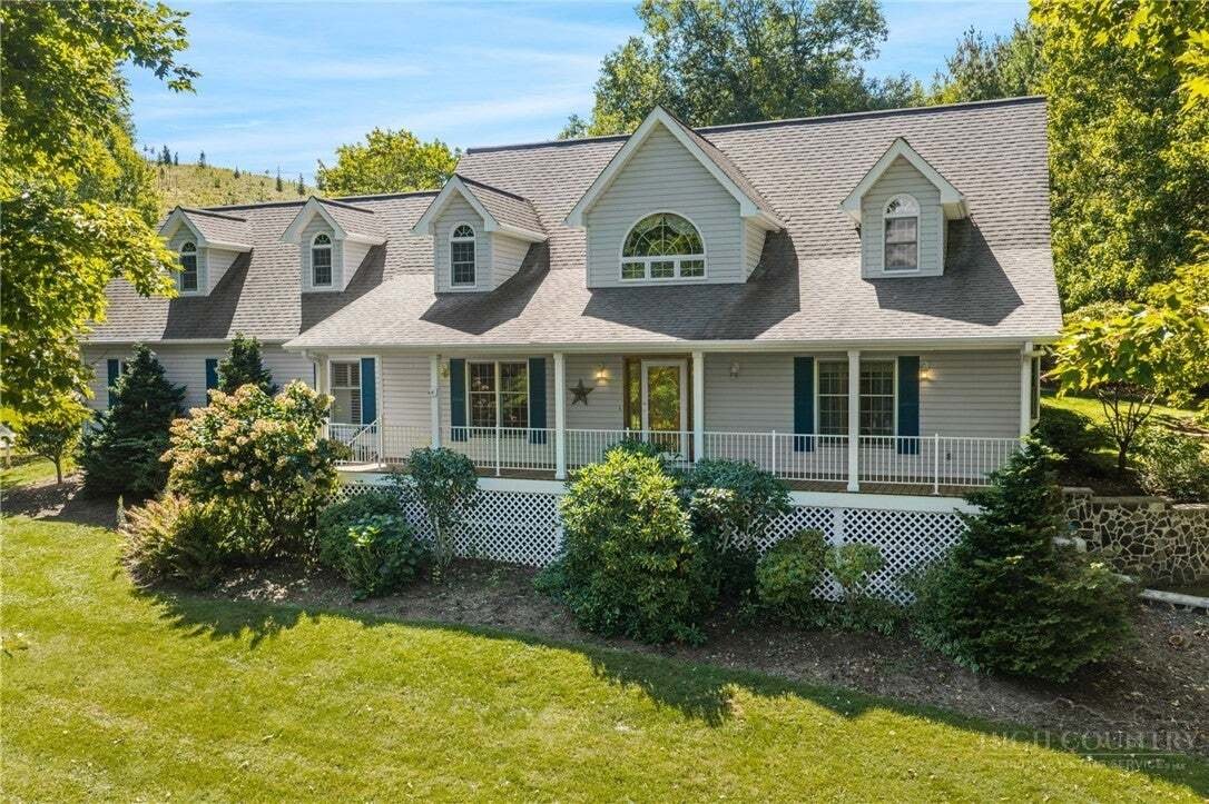 House in West Jefferson, North Carolina, United States 1 - 18933591