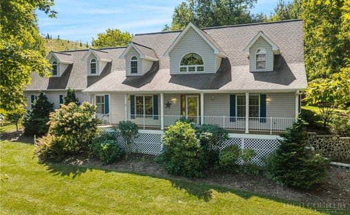 House in West Jefferson, North Carolina, United States 1