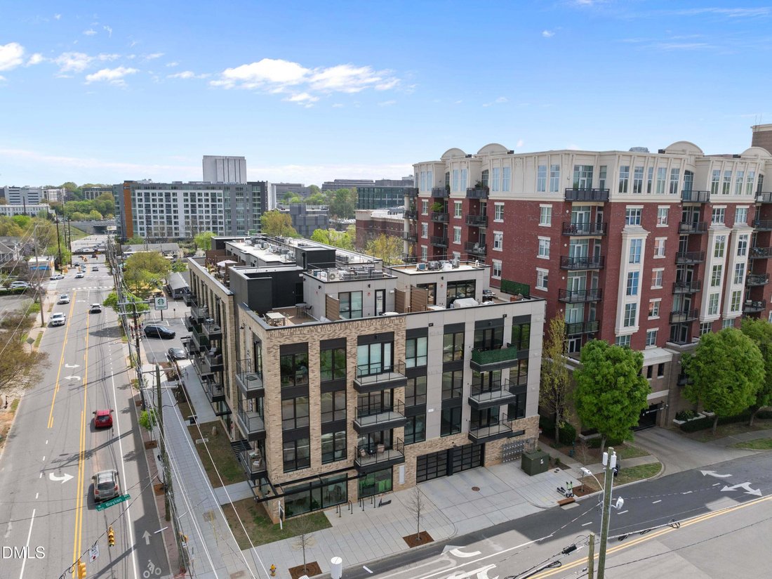 Condo in Raleigh, North Carolina, United States 3 - 17696823