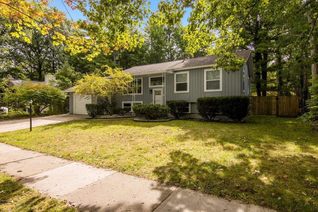 House in Traverse City, Michigan, United States 5 - 18935044