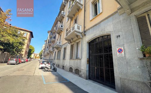 Apartment in Crocetta, Turin, Piedmont 1