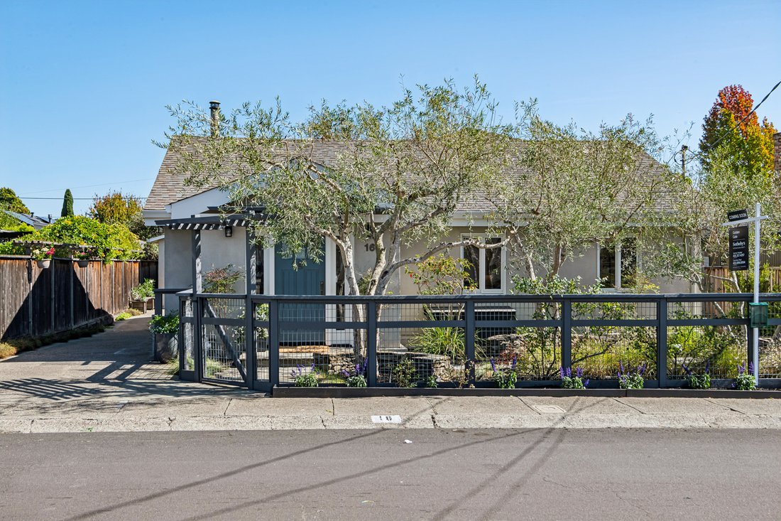 House in Mill Valley, California, United States 1 - 18935224