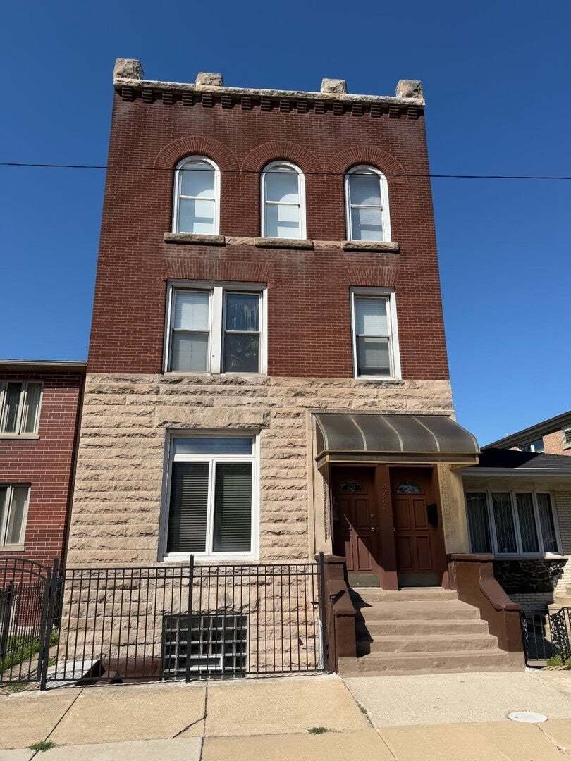 Chicago, Illinois, United States 1 - 18934845