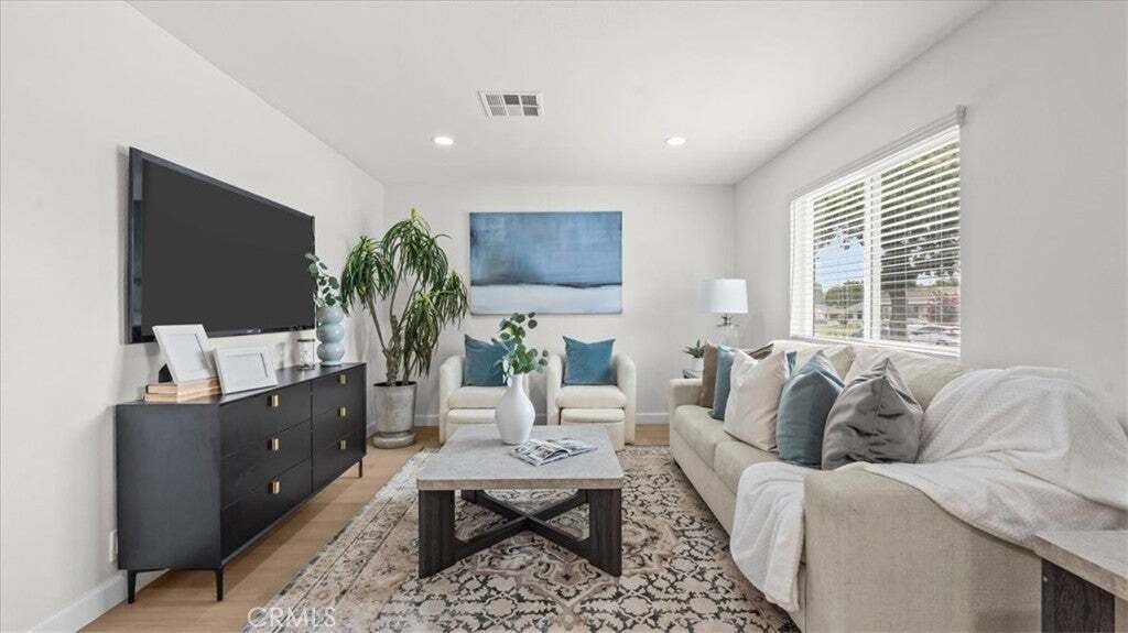House in Signal Hill, California, United States 5 - 18269750