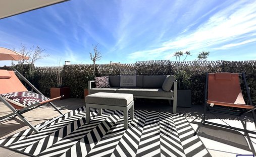 Apartment in Granettes-Jauberte-Sainte Anne, Aix-en-Provence, France 1