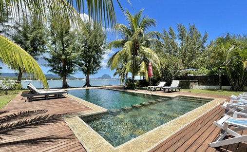 Penthouse in Black River, Rivière Noire District, Mauritius 1