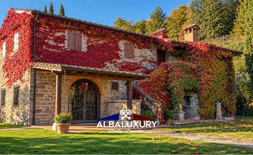 Villa in Pratovecchio, Tuscany, Italy 1