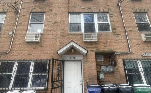 House in New York, New York, United States 1