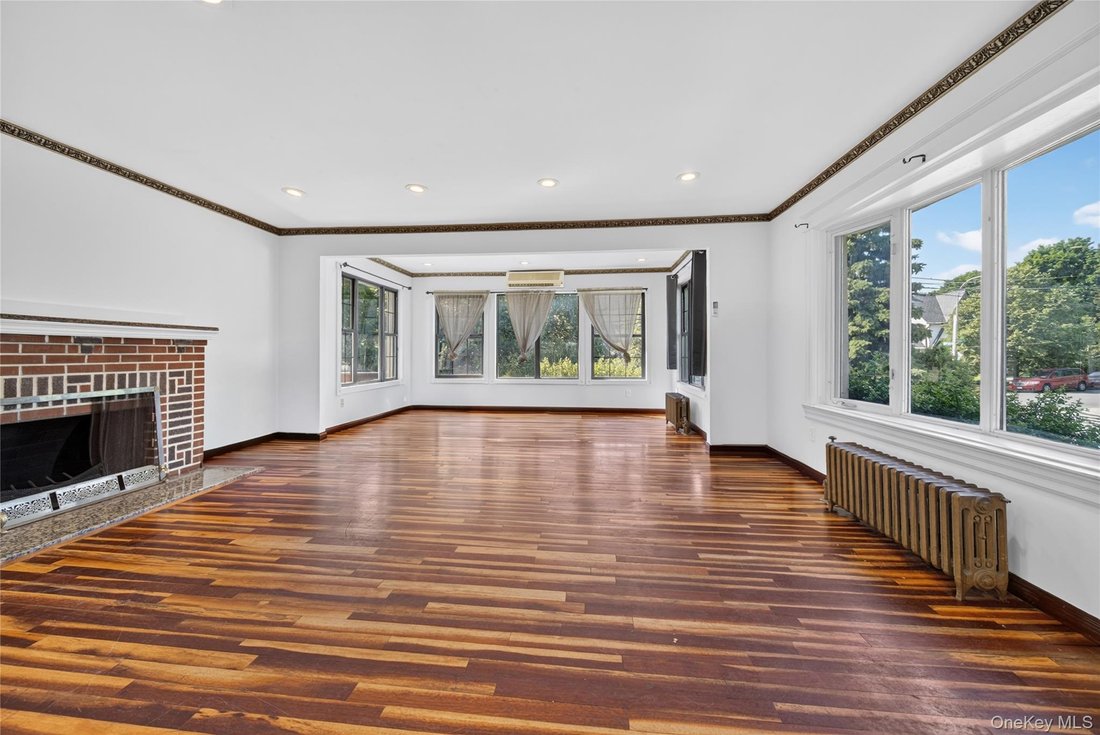 House in New York, New York, United States 5 - 18934019