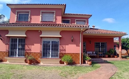 Villa in Algeciras, Andalusia, Spain 1