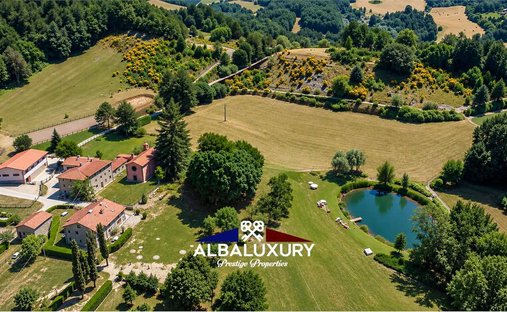 Villa in Pieve Santo Stefano, Tuscany, Italy 1