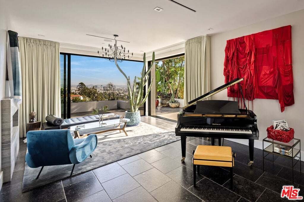 House in Los Angeles, California, United States 3 - 18933777