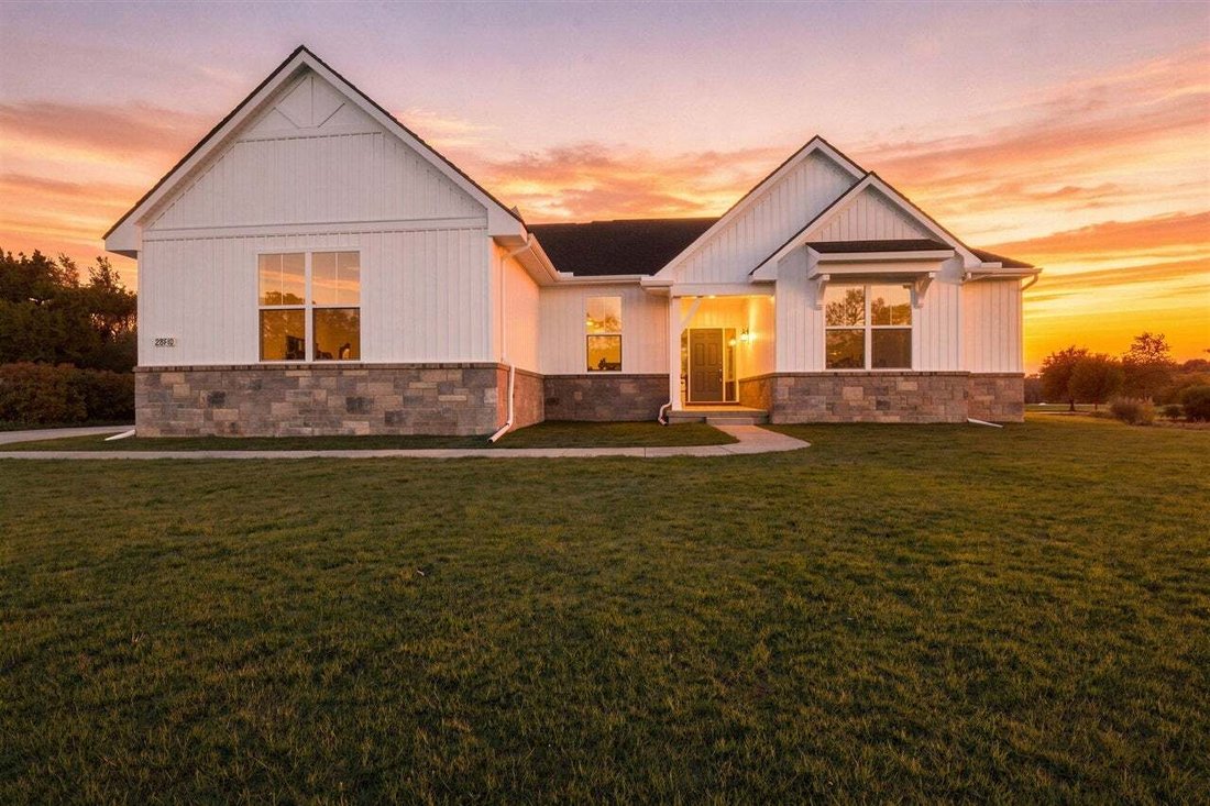 House in Lyon Charter Township, Michigan, United States 1 - 18935955