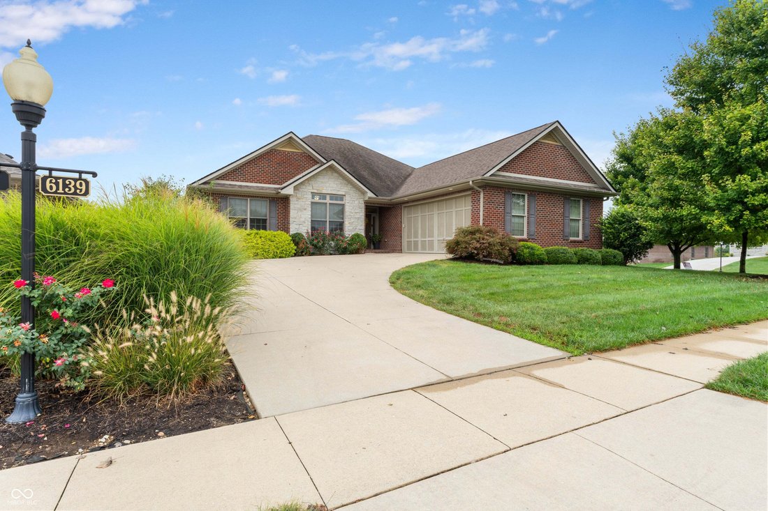 House in Columbus, Indiana, United States 1 - 18933868