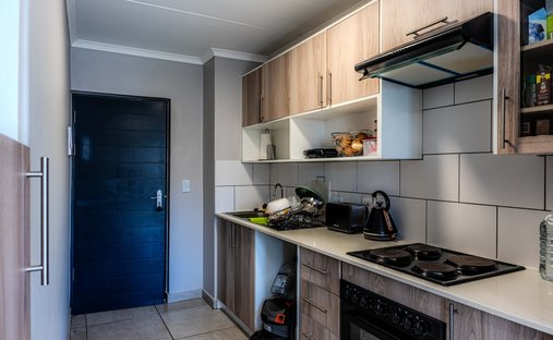 Apartment in Glen marais, Gauteng, South Africa 1