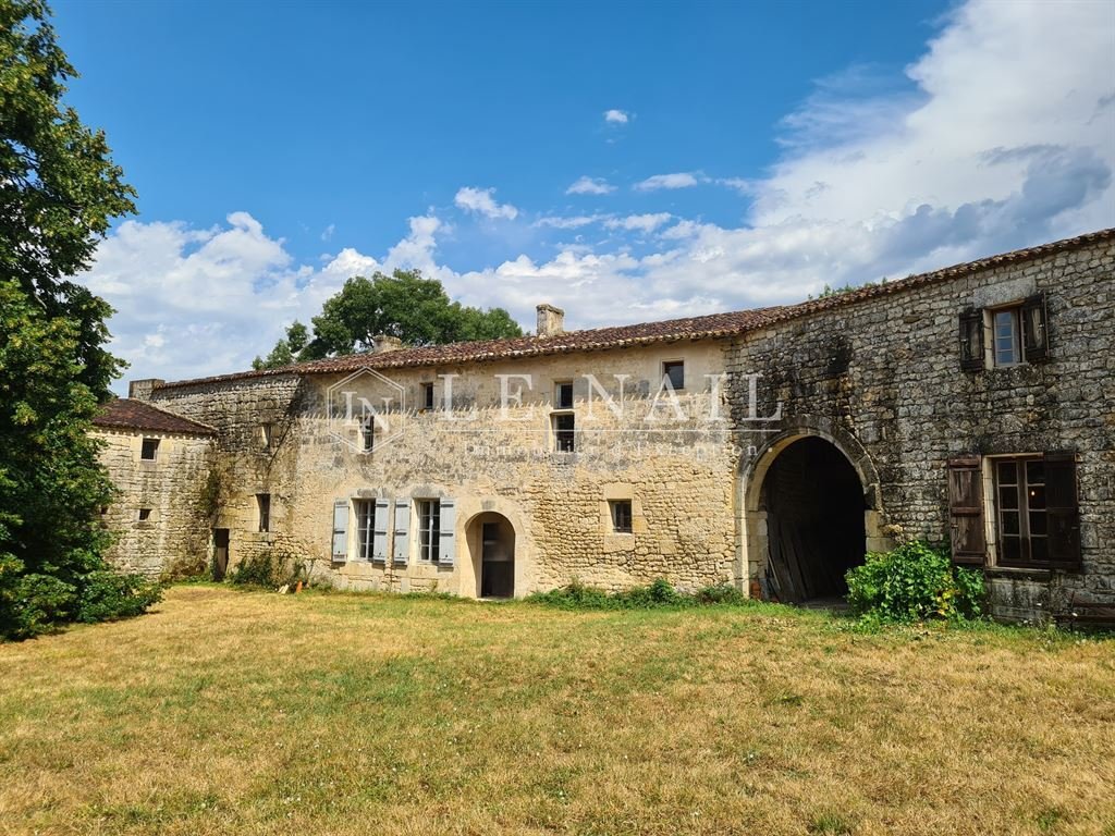 Castle in La Fenetre, Saintes, France 5 - 14546862