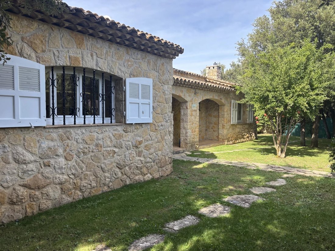 House in Grasse, Provence-Alpes-Côte d'Azur, France 5 - 18935541