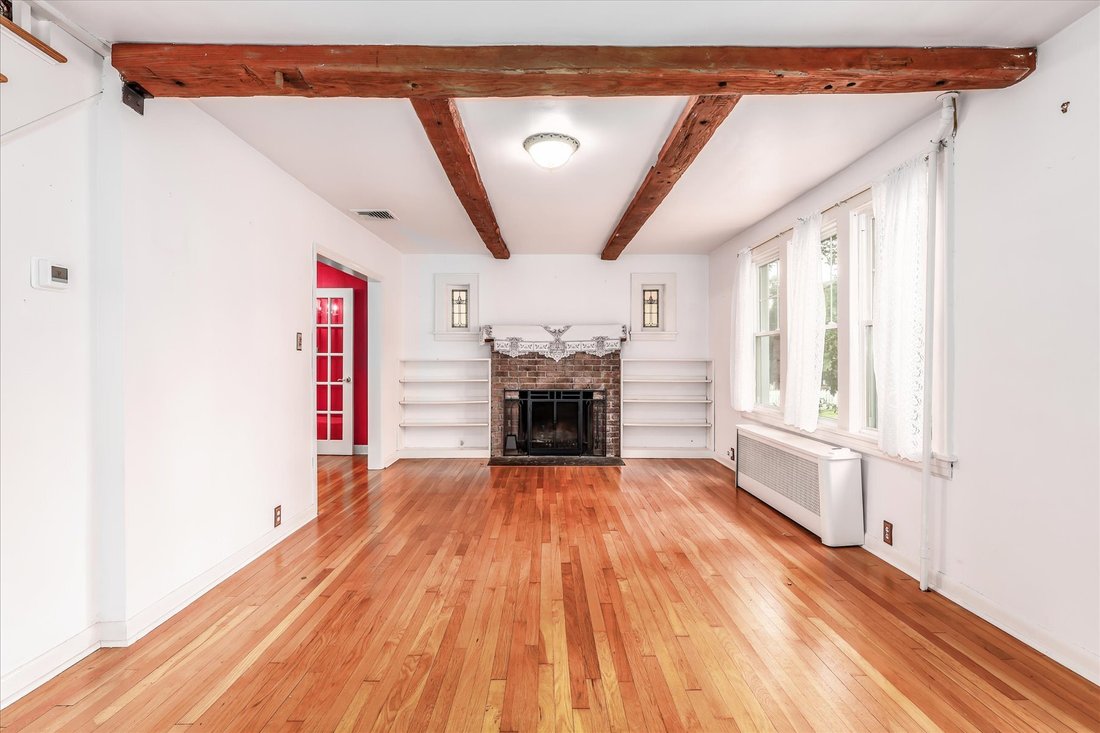 House in Trumbull, Connecticut, United States 4 - 18932136