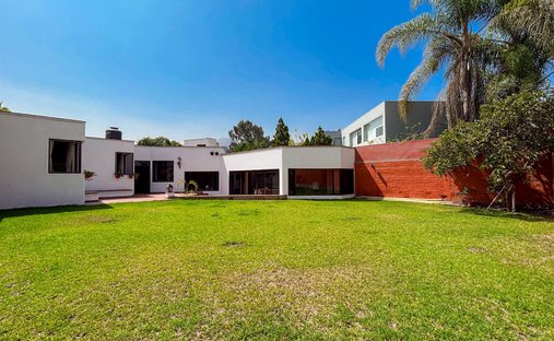 House in San Juan de Miraflores, Metropolitan Municipality of Lima, Peru 1
