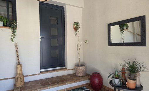 Villa in Hôtel de Ville, Morieres-les-Avignon, France 1