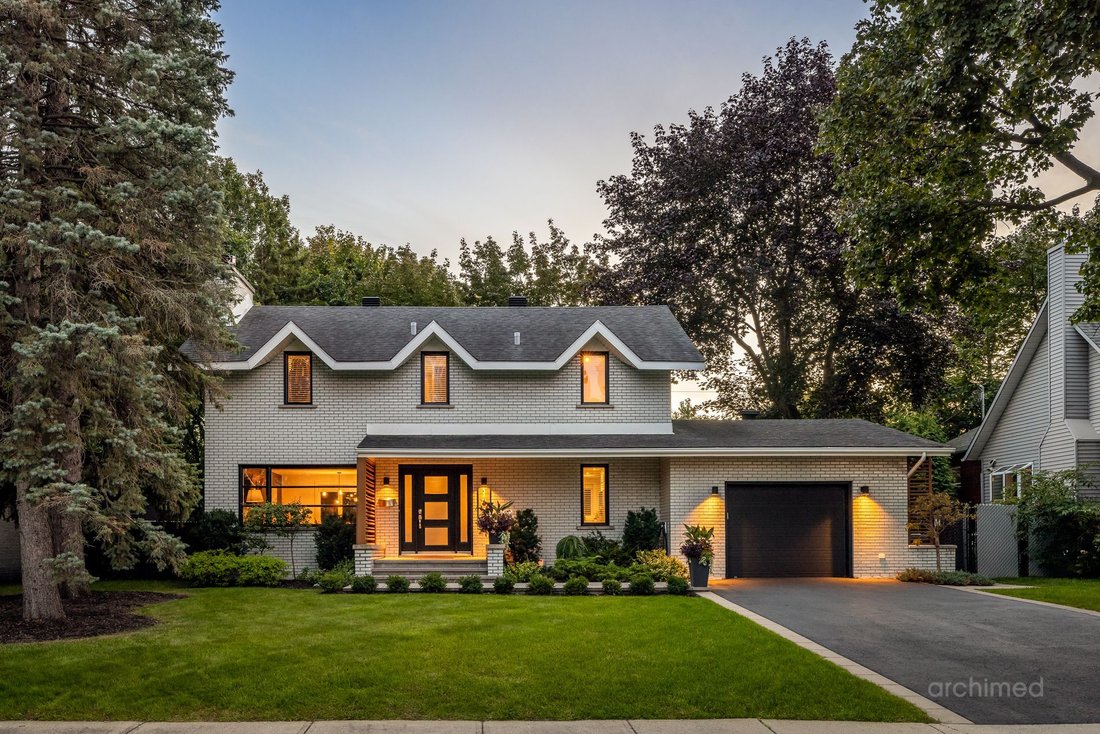 House in Boucherville, Quebec, Canada 2 - 18754730