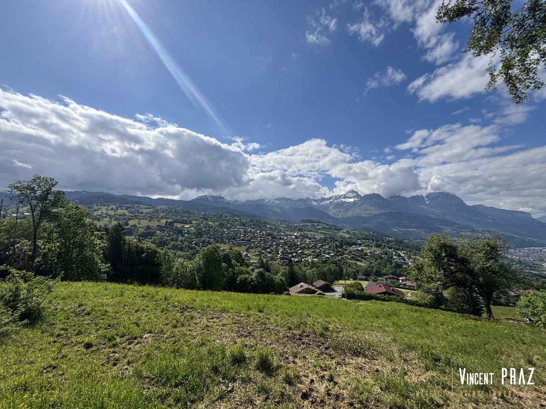 Land in Combloux, Auvergne-Rhône-Alpes, France 1 - 18932058