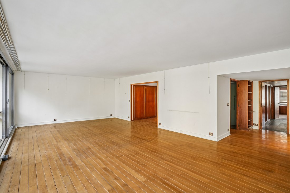 Apartment in Gros Caillou, Paris 7e Arrondissement, Paris 3 - 18931911