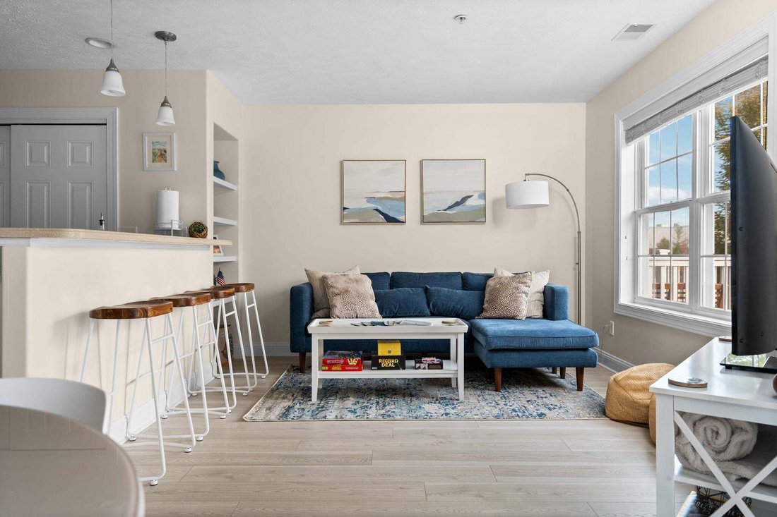 Condo in Traverse City, Michigan, United States 5 - 18935024