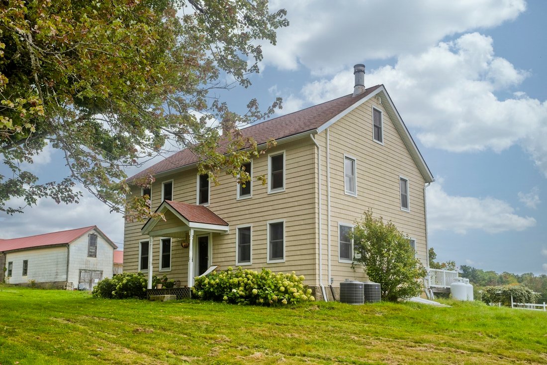 House in Blandford, Massachusetts, United States 1 - 18934429