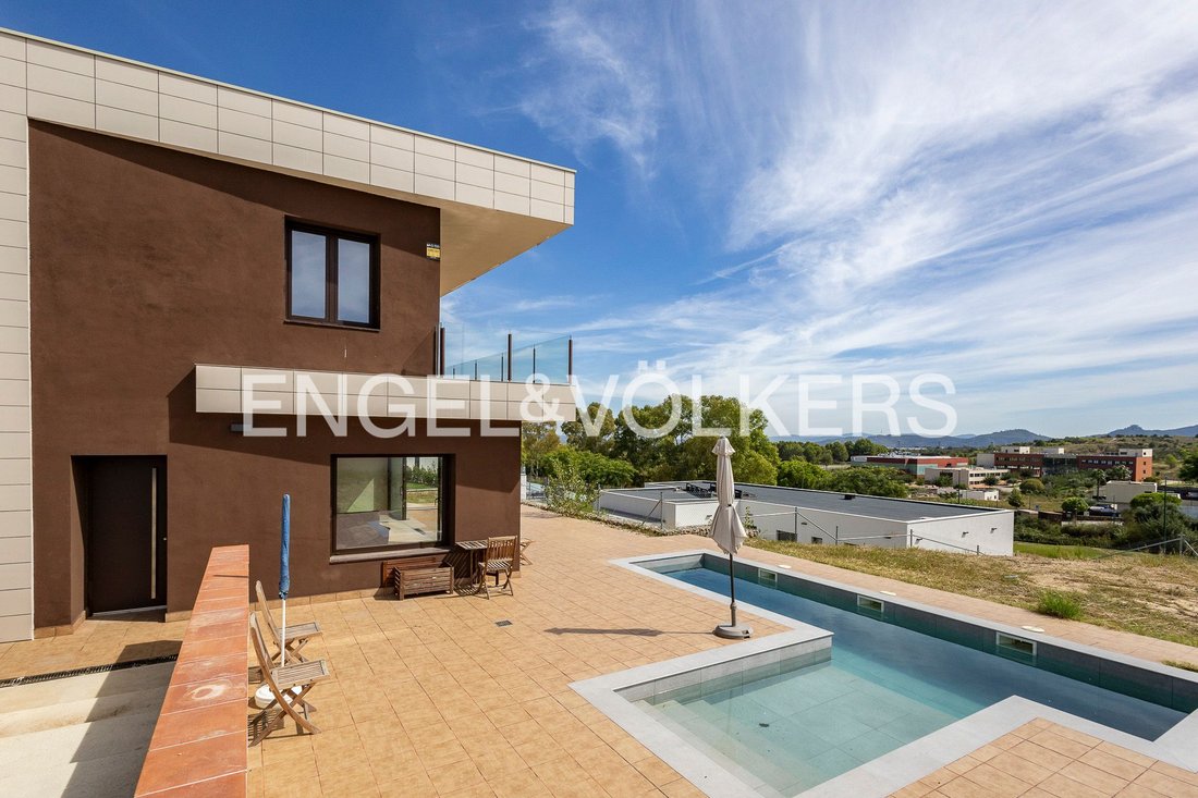 Casa en Sant Esteve Sesrovires, Cataluña, España 2 - 17466943