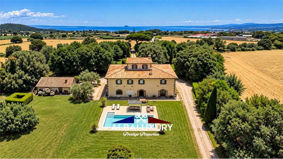 Villa in San Lorenzo Nuovo, Lazio, Italy 4 - 15543318