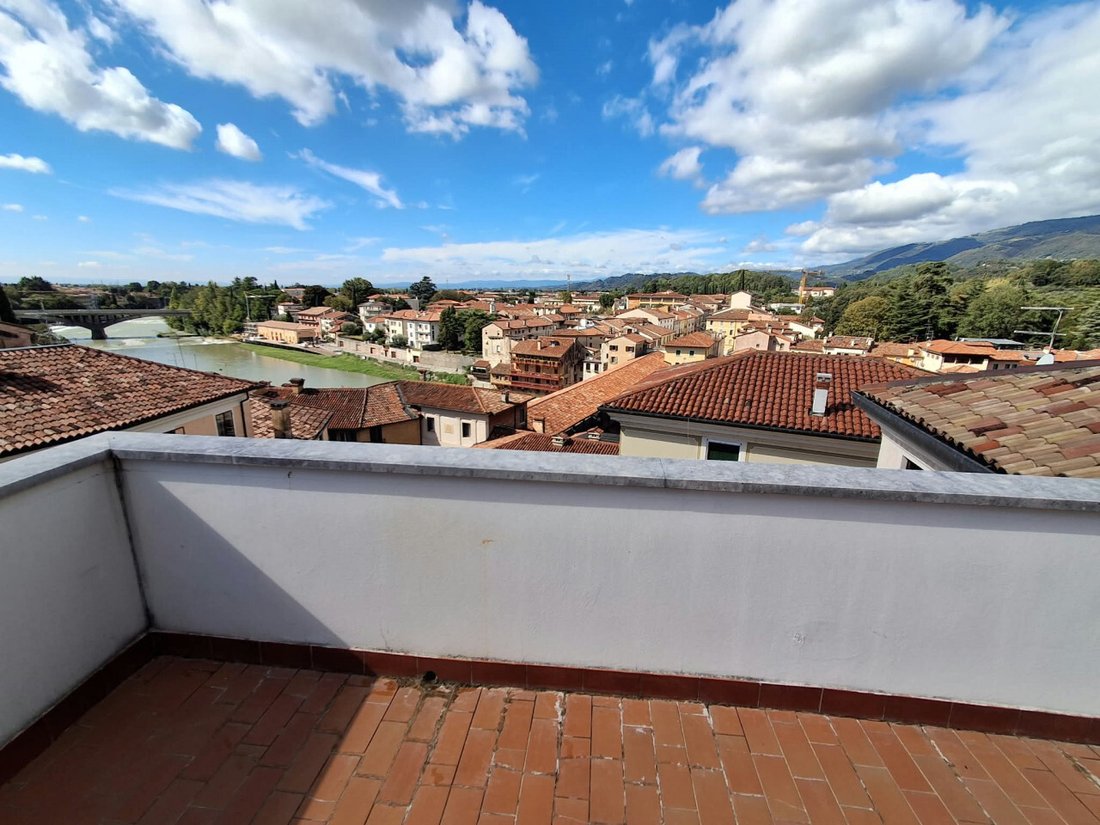 Penthouse in Bassano del Grappa, Veneto, Italy 1 - 17455007