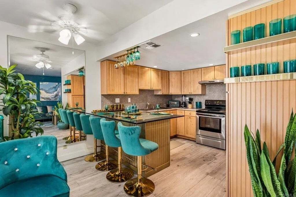 Palm Springs, California, United States 5 - 18934658
