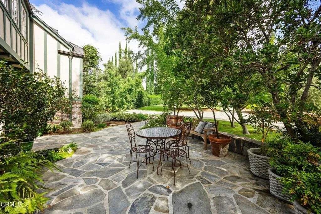 House in Altadena, California, United States 4 - 18934627
