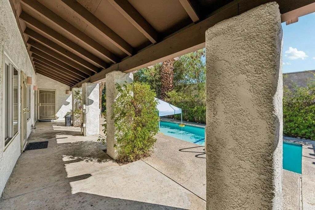Palm Springs, California, United States 3 - 18934658