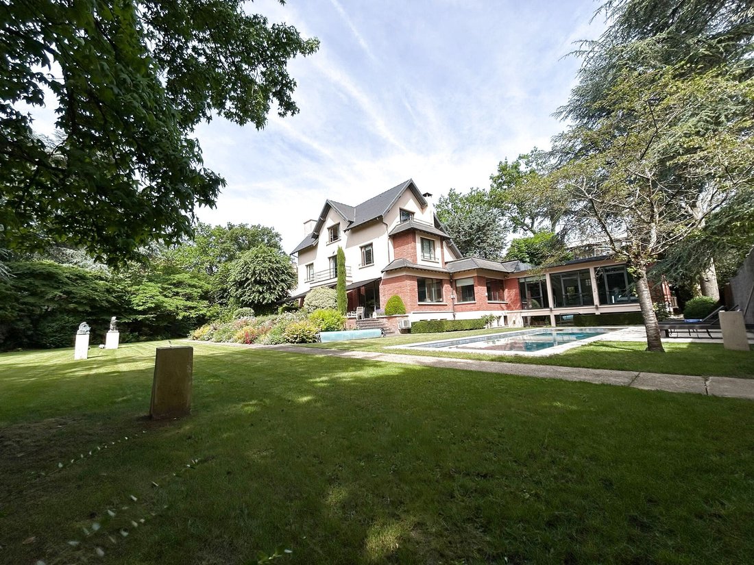 House in Saint-Cloud, Ile-de-France, France 3 - 18935467