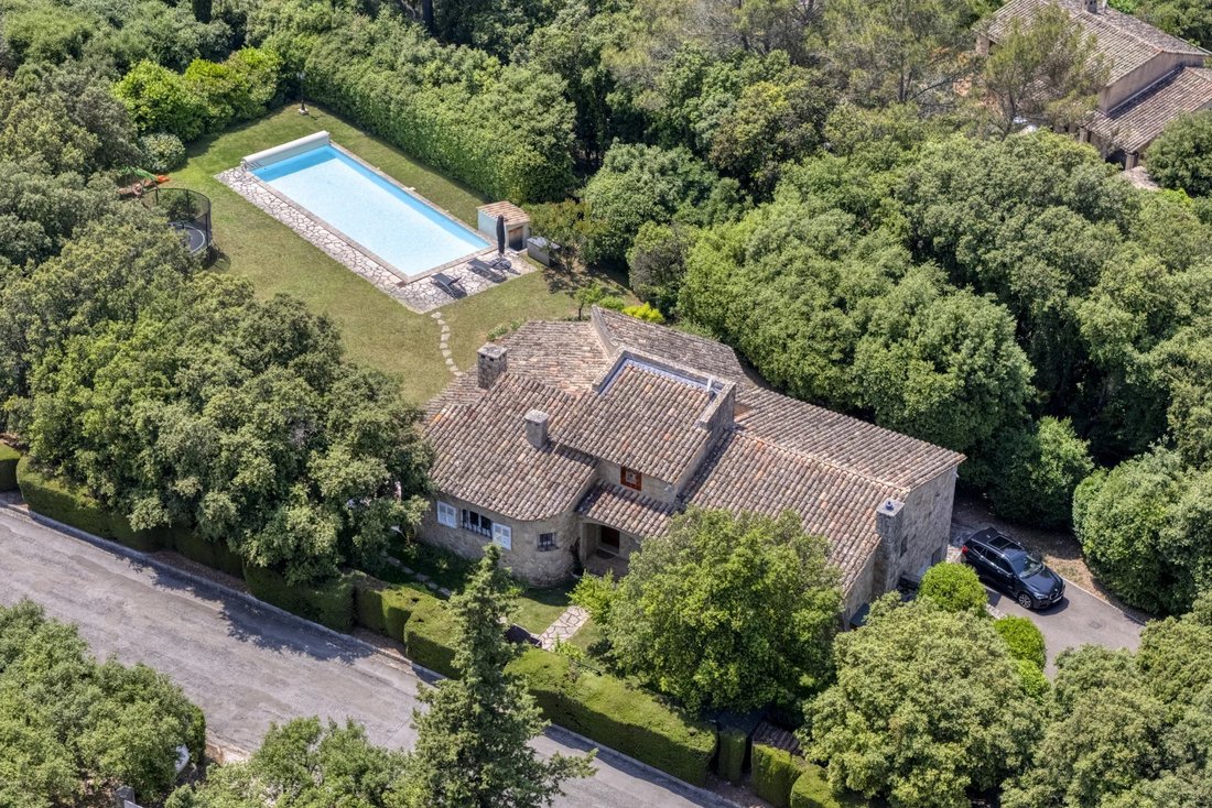 House in Grasse, Provence-Alpes-Côte d'Azur, France 3 - 18935541