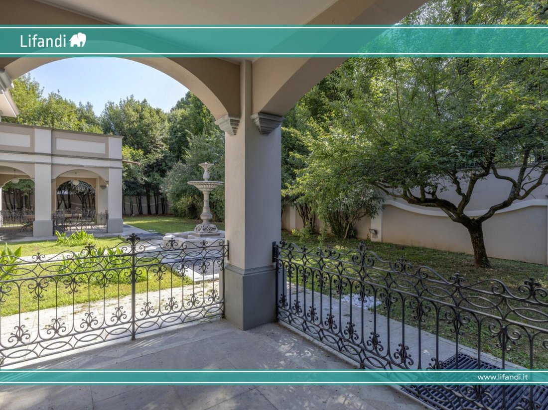 Villa en Chiari, Lombardía, Italia 1 - 18728582