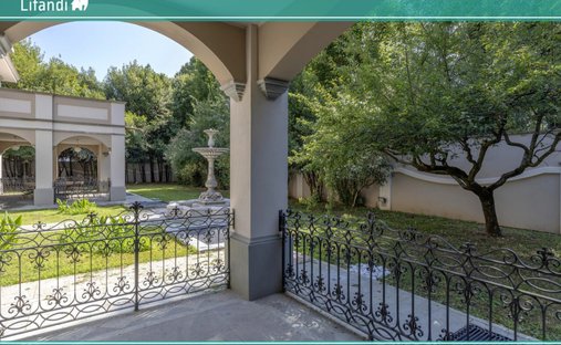 Villa in Chiari, Lombardy, Italy 1