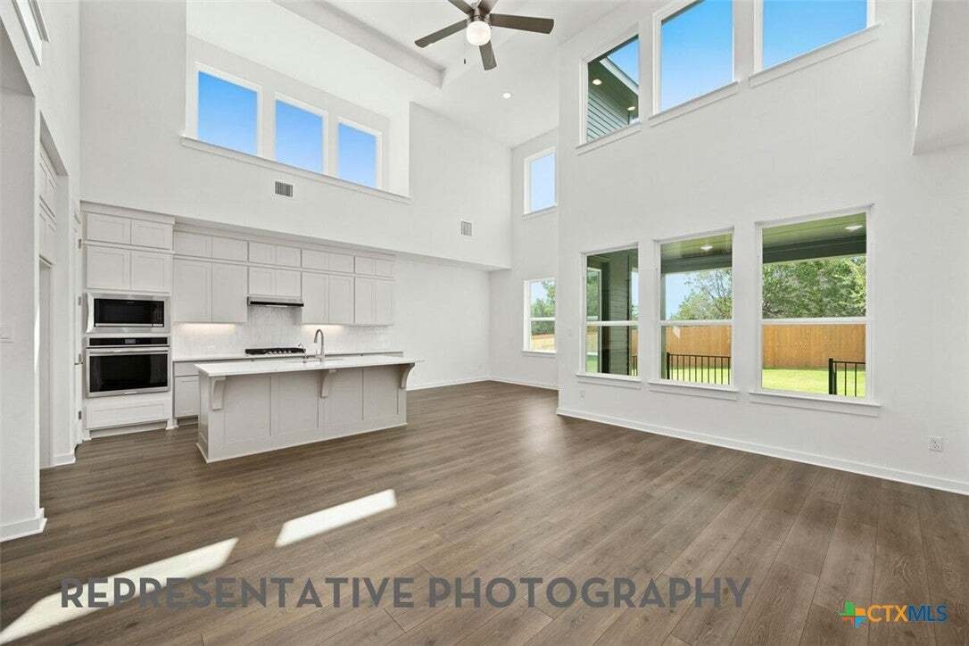 House in Austin, Texas, United States 5 - 18933961