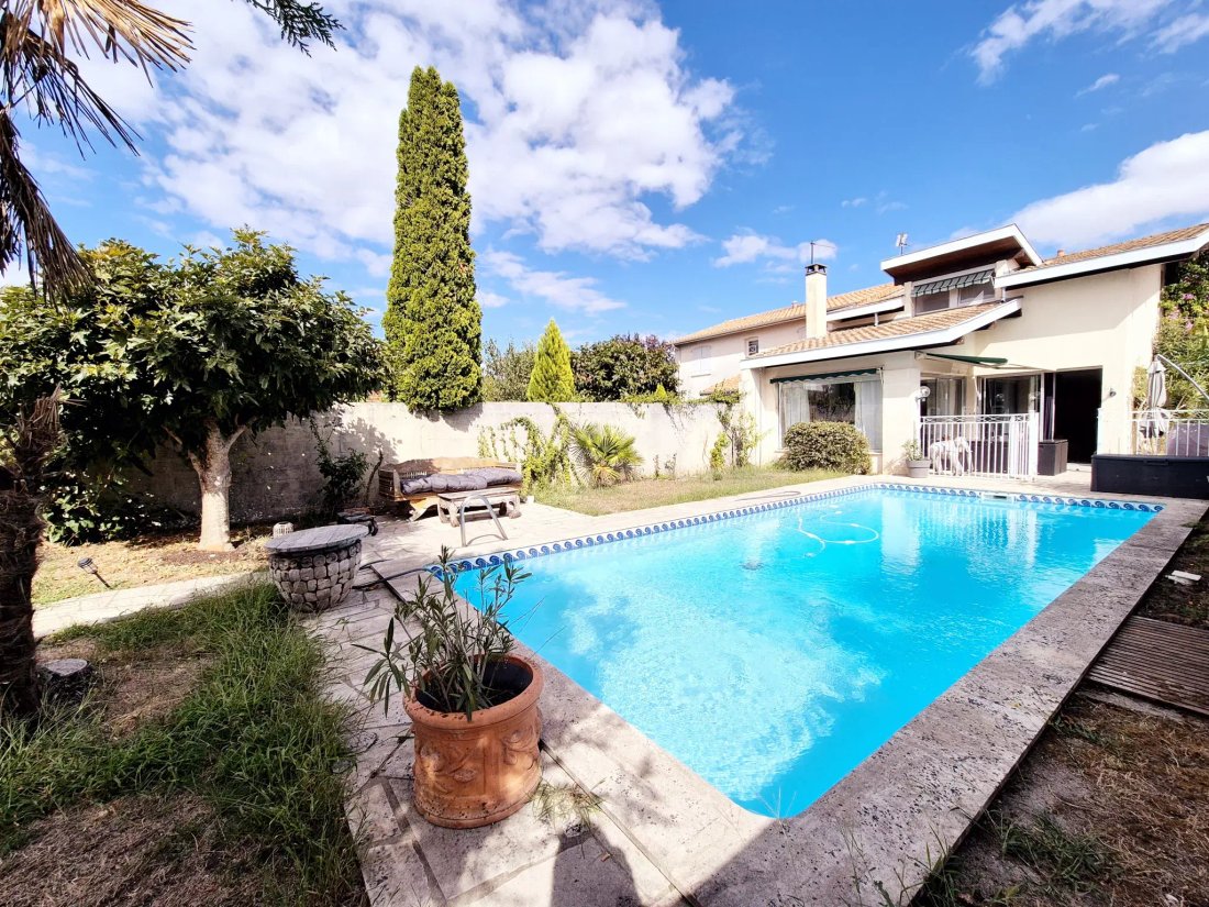 House in Mérignac, Nouvelle-Aquitaine, France 1 - 18935552