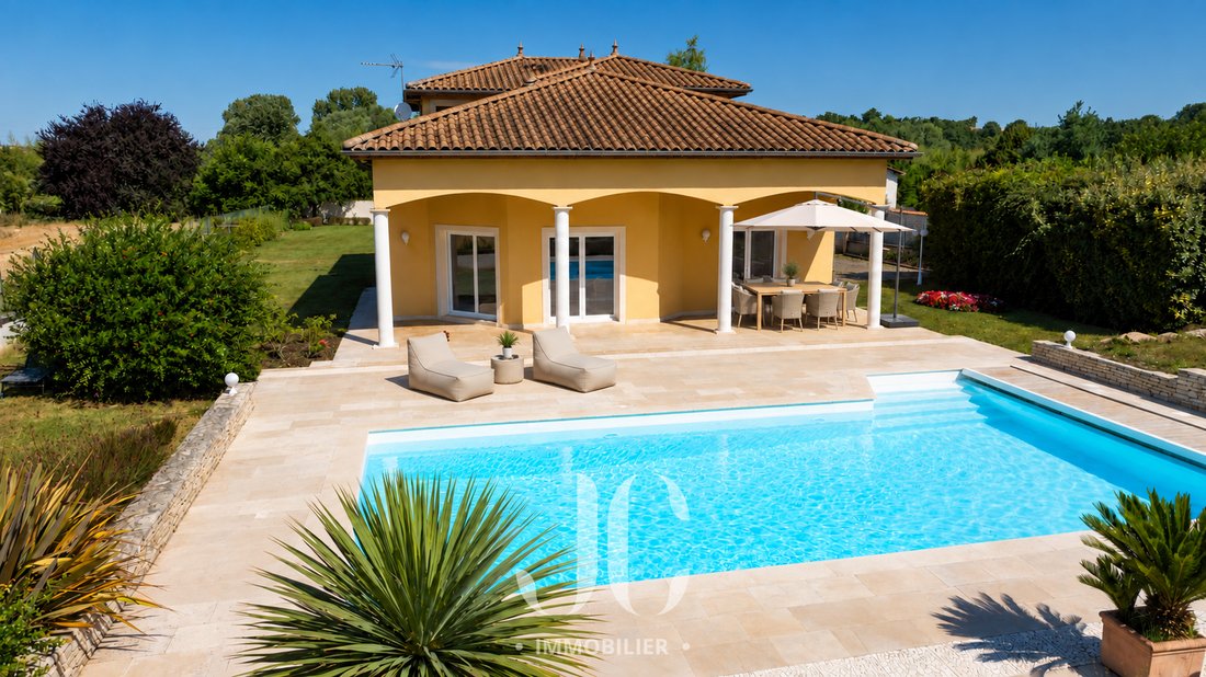 Haus in Chaponnay, Auvergne-Rhone-Alpen, Frankreich 1 - 15942305